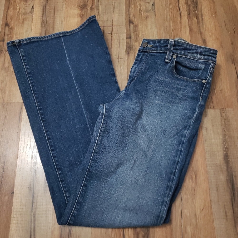 PAIGE Robertson Mid Rise Boot Cut Jeans size 32